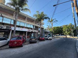 Alquiler de departamento en estado m.bueno en zona com/res de Villa Bosch GBA Oeste.