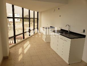 En zona comerc. de Castelar Norte GBA Oeste alquiler de departamento apto profesional.