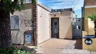 En zona barrio de Merlo Sur departamento sobre lote de 10.00 x 10.00 en venta.