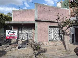 Oportunidad en Castelar Sur casa de 76 m² en venta.