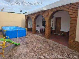Casa ph en buen estado en venta oportunidad en Castelar Sur Moron.