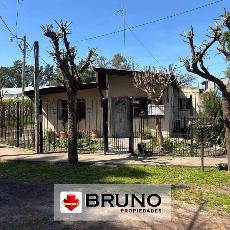 Venta de casa de 3 ambientes oportunidad en Libertad.