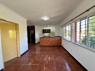 En zona resid. de Merlo Sur departamento de 2 ambientes en alquiler.