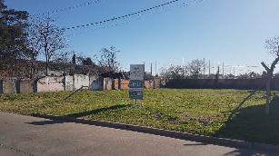 Venta de lote en estado bueno en zona barrio de San Cayetano Lujan.