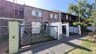 Departamento apto profesional en venta en zona barrio de Hospital Argentina.