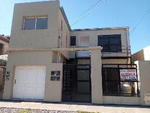 En zona resid. de Quilmes Oeste monoambiente apto crédito en venta.