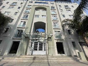 Departamento de estilo clasico en alquiler en zona barrio de Bernal Centro.