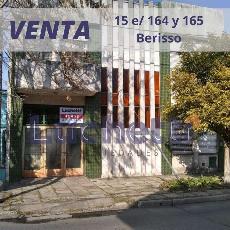 Oportunidad en Berisso Buenos Aires casa en estado bueno en venta.