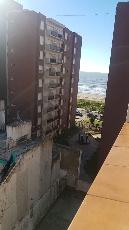 En zona resid. de Mar de Ajo departamento en estado bueno en venta.