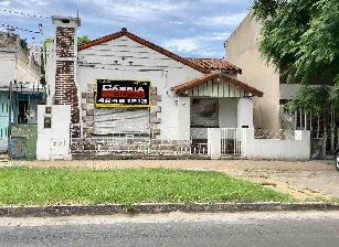 Casa de 130 m² en venta en zona resid. de Banfield Oeste Lomas de Zamora.