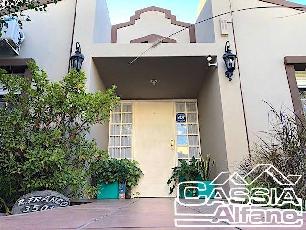 Venta de casa en estado excelente en Remedios de Escalada.