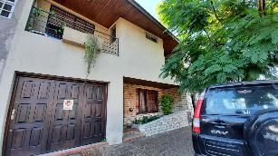 En zona barrio de Lanus Este venta de casa de 209 m².
