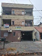 Alquiler de departamento de 40 m&sup2; en zona barrio de Lanus Oeste.
