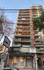 Piso de 150 m² en venta a 3 cuadras de la estación en Lanus Oeste.