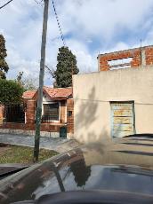 Venta de casa de 130 m² oportunidad en Temperley Este.