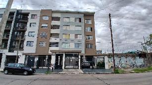 Alquiler de departamento de estilo clasico oportunidad en Lanus Oeste Argentina.