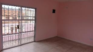 Departamento tipo casa en estado m.bueno en alquiler en zona barrio de Remedios de Escalada Este Lanus.