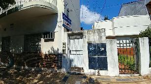 Alquiler de departamento tipo casa de 48 m² a 4 cuadras de la estación en Lanus Este GBA Sur.