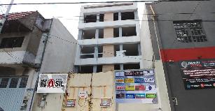 En Lanus Oeste monoambiente de estilo moderno en venta.
