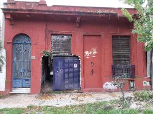 Venta de casa de 3 ambientes en zona resid. de Remedios de Escalada Este Lanus.