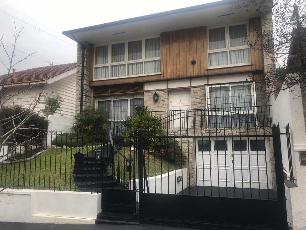 Venta de casa con 4 dormitorios en zona resid. de Quilmes Residencial.