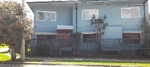Venta de casa con doble en zona resid. de Barrio Parque Bernal.