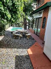 Casa de estilo clasico en venta oportunidad en Bernal Oeste Argentina.