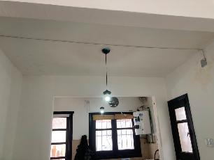 Casa ph de 50 m&sup2; en alquiler en Bernal Centro.