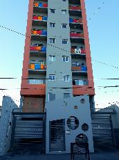 En zona resid. de Berazategui Este departamento con simple en venta.