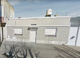 Casa de 120 m² en venta a 3 cuadras de la estación en Don Bosco Oeste.