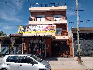 En Ezpeleta Oeste piso de 50 m&sup2; en alquiler.