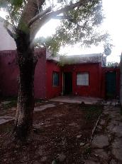 Venta de casa de 73 m² en zona resid. de Ezpeleta Oeste.