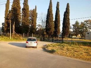 En zona bo cerr de Ranelagh Oeste Berazategui venta de lote en estado m.bueno.