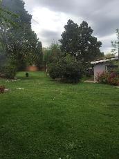 En zona barrio de Villa Luzuriaga casa sobre lote de 20.00 x 48.00 en venta.