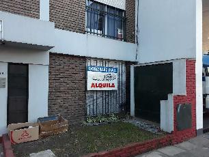 En zona resid. de Wilde Centro Avellaneda departamento tipo casa de 35 m² en alquiler.