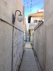 En zona barrio de Wilde Avellaneda casa ph de 65 m² en alquiler.