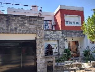 Venta de casa con 2 baños en zona barrio de Ramos Mejia Sur La Matanza.