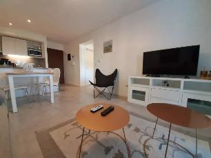 Venta de departamento de 60 m² en zona barrio de Pinamar.