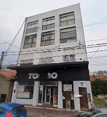 En zona barrio de Mar del Plata Centro venta de departamento en estado bueno.