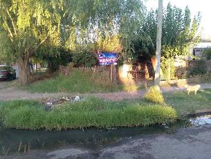 Lote a una cuadra de avenida principal en venta en zona barrio de Gregorio de Laferrere.