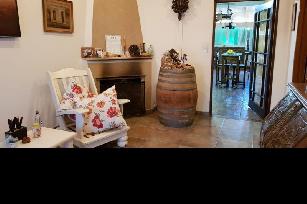 Chalet con 2 dormitorios en venta en zona resid. de Villa Luzuriaga.