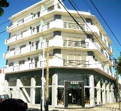 Alquiler de departamento de 55 m² en zona barrio de Villa Dominico.