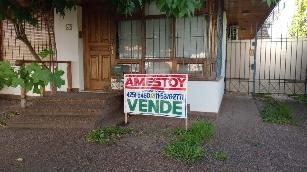 Oportunidad en Barrio Parque chalet con doble en venta.