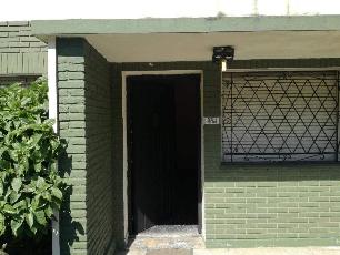 Casa de 96 m² en venta en zona barrio de Quilmes Oeste.