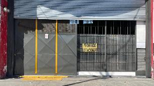 Local de 730 m² en alquiler en zona barrio de Bernal Oeste Quilmes.