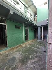 En zona barrio de Quilmes Oeste alquiler de monoambiente en estado bueno.