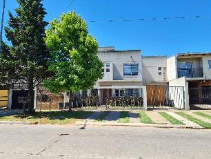 Casa en estado m.bueno en venta en zona barrio de Barrio Parque.