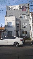 En zona resid. de Moron Sur GBA Oeste alquiler de departamento de estilo clasico.
