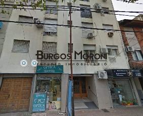 Alquiler de departamento en estado bueno en zona barrio de Ramos Mejia Sur GBA Oeste.