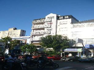 En zona resid. de Ramos Mejia Sur La Matanza departamento apto profesional en alquiler.